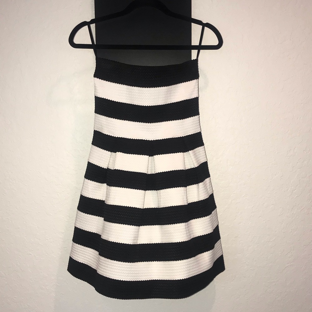 Doe & Rae Strapless Dress